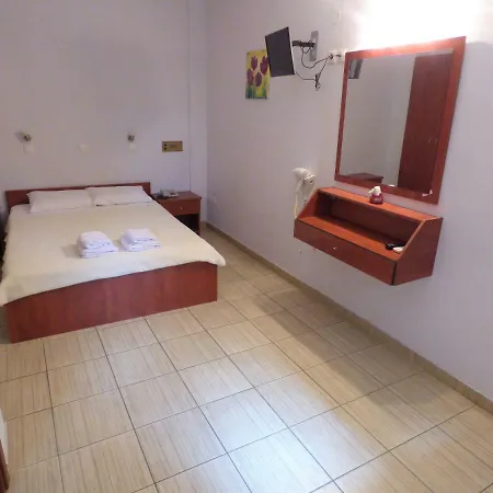 Aparthotel Dolphins & Limenas (Thasos)