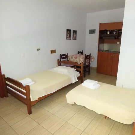Dolphins & Aparthotel