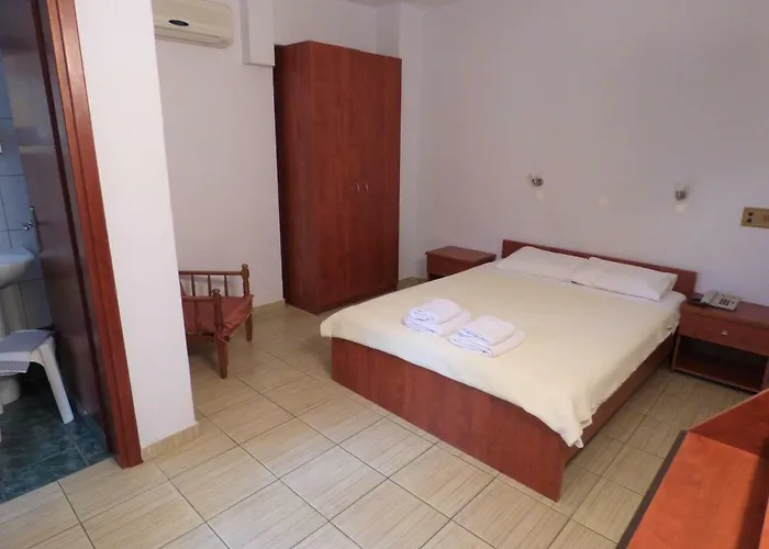 Dolphins & Aparthotel Limenas (Thasos)