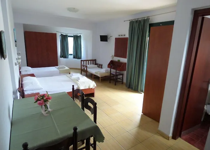 Aparthotel Dolphins &